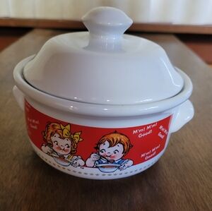 Vintage Ceramic Soup Bowl/Pot with Lid (114)